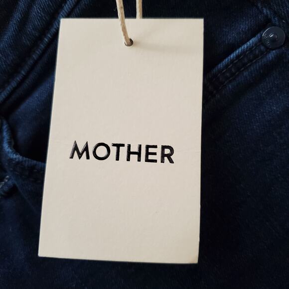 Mother The Weekender Fray Flare Jeans Chip On My Shoulder Dark Blue Size 30 NEW - Picture 9 of 13